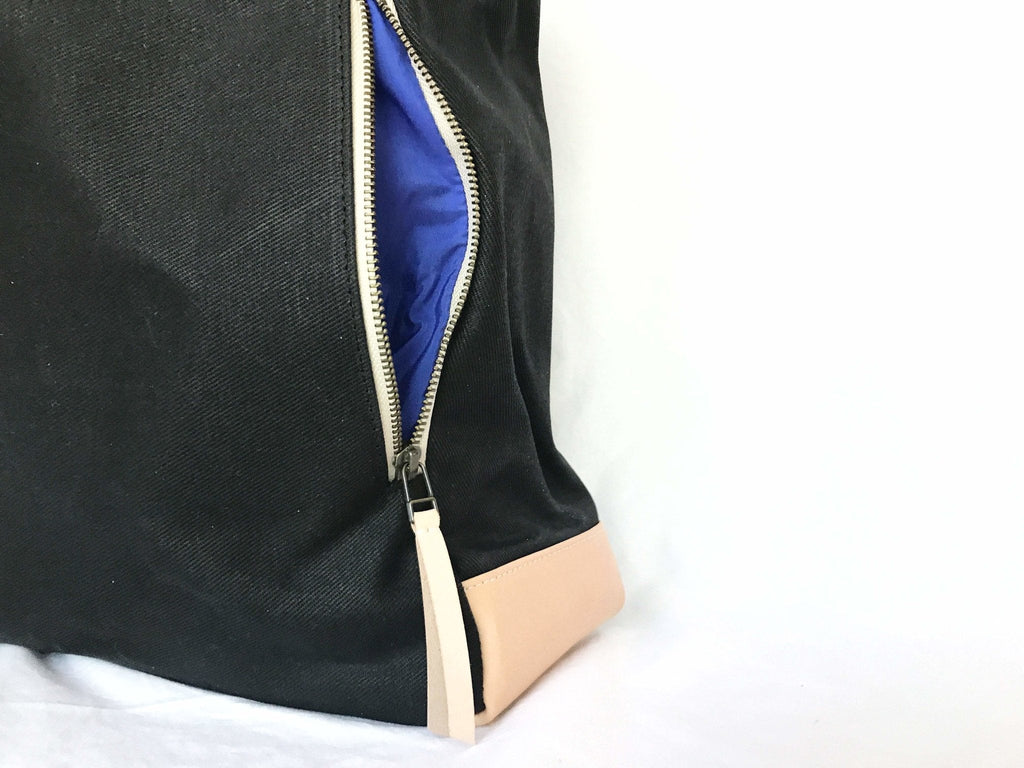 Black Wax Canvas Everyday Bag - The Classic